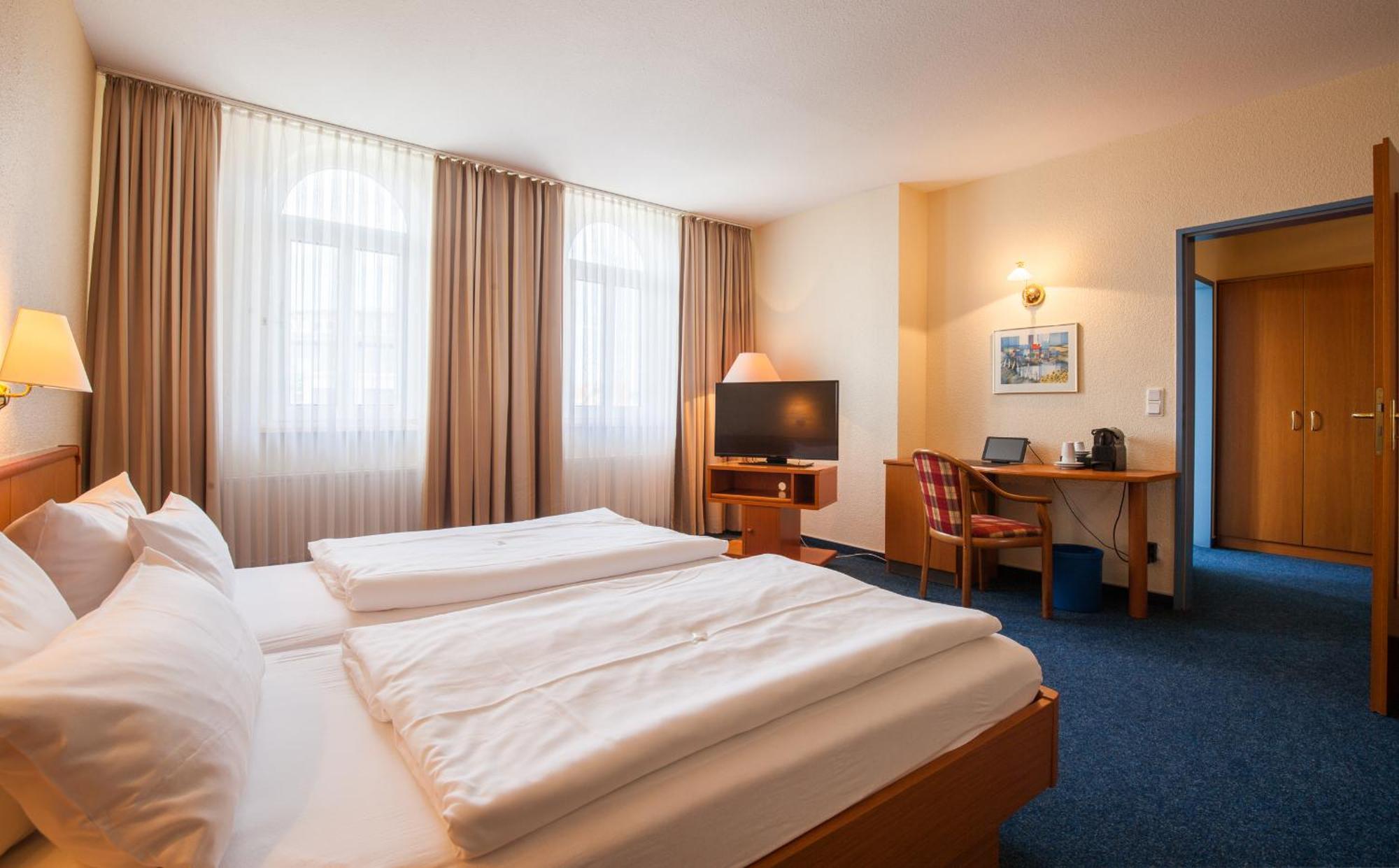 Sure Hotel By Best Western Wilhelmshaven City Extérieur photo